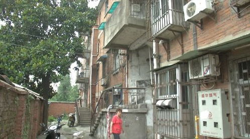 七里新村改造缺席的背后 居民喜忧交织中的现实隐忧